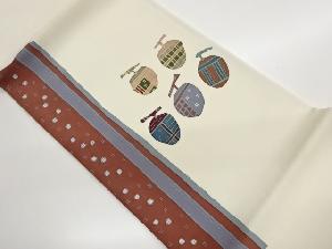 塩瀬縞に果実模様開き名古屋帯（額縁仕立て）